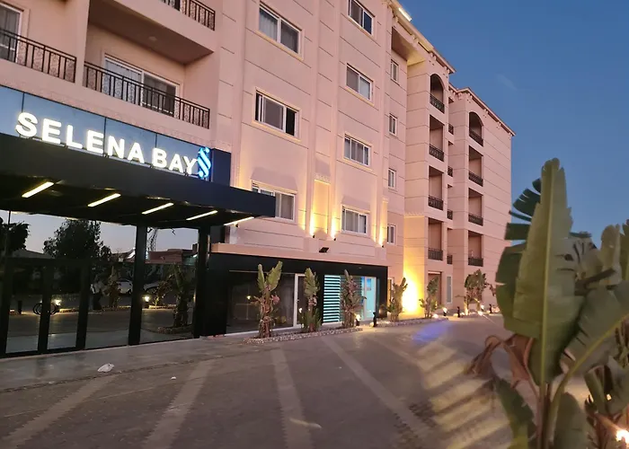 Selena Bay Resort *